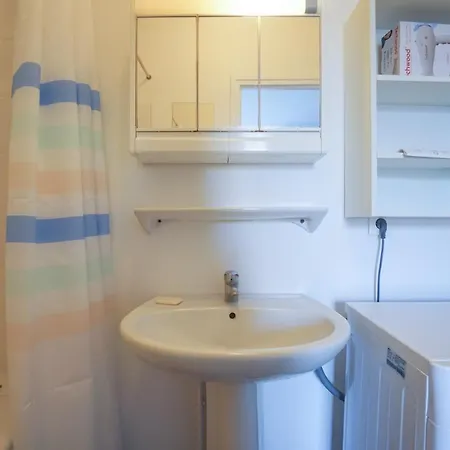 Pleasant Flat In The 15th District Of *