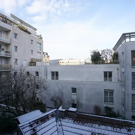 Pleasant Flat In The 15th District Of Paris